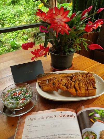 ปลาตะเพียนทอด