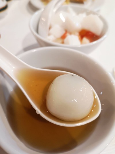 อาหาร หรือ เครื่องดื่ม