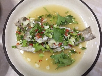 ปลาเก๋านึ่งมะนาว