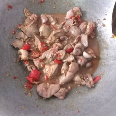 วิธีทำ ผัดเครื่องในไก่ วิธีทำ ผัดเครื่องในไก่
