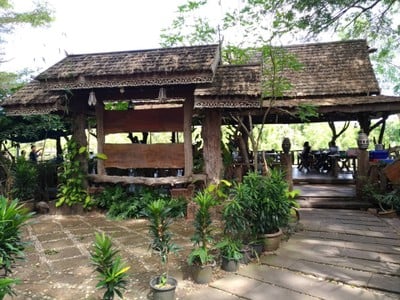 บรรยากาศ ร่มไม้สายธาร