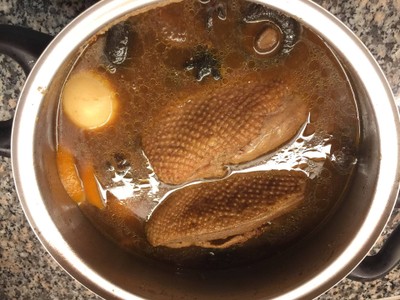 วิธีทำ ก๋วยเตี๋ยวเป็ดนํ้าแดง วิธีทำ ก๋วยเตี๋ยวเป็ดนํ้าแดง