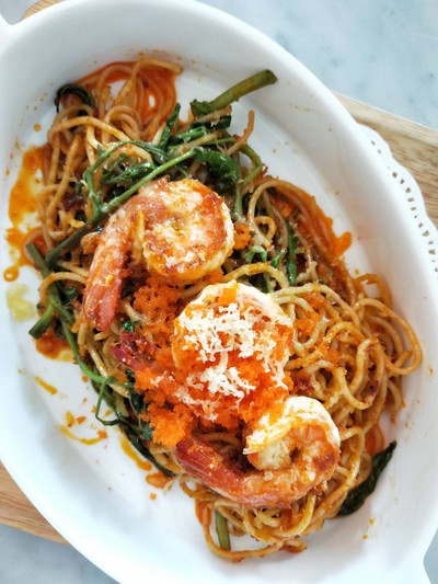 สปาเก็ตตี้มันกุ้งยอดผักกะเฉด