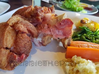 ขาหมูเยอรมัน