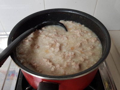 วิธีทำ ข้าวต้มหมูสับฉบับแม่ของเพื่อน วิธีทำ ข้าวต้มหมูสับฉบับแม่ของเพื่อน