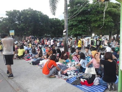 บรรยากาศ ตลาดติดน้ำ บึงแก่นนคร