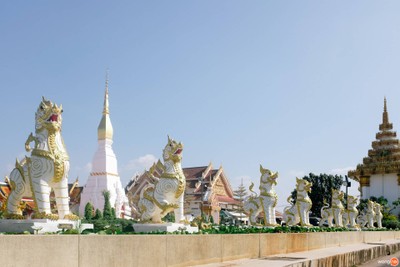 บรรยากาศ วัดพระธาตุเชิงชุมวรวิหาร