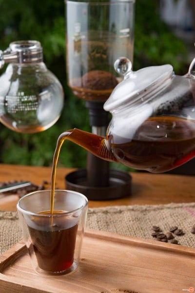 Just Follow The Goat (ตามแพะมาคาเฟ่)