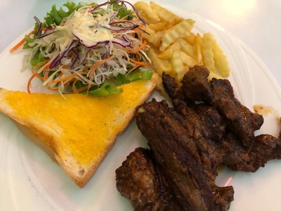 สเต็กหมูพริกไทยดำ