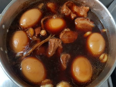 ไข่พะโล้หมูสามชั้น ไข่พะโล้หมูสามชั้น