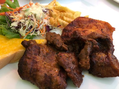 สเต็กหมูพริกไทยดำ+ไก่สไปซี่