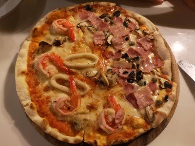 อาหาร หรือ เครื่องดื่ม