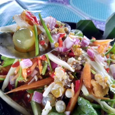 ยำสามไข่