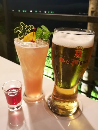 อาหาร หรือ เครื่องดื่ม