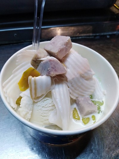 บัวลอยสดมะพร้าวอ่อน