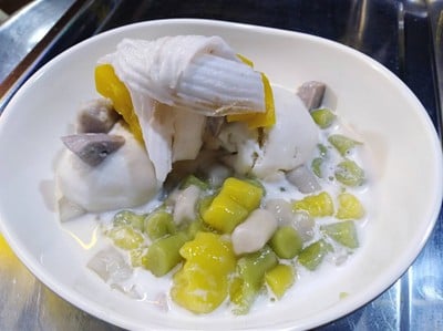 บัวลอยสดมะพร้าวอ่อน