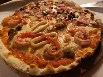 อาหาร หรือ เครื่องดื่ม