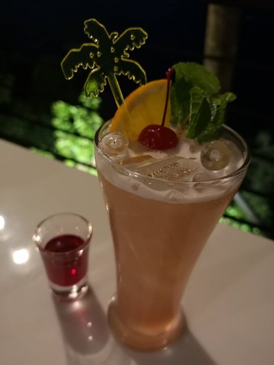 อาหาร หรือ เครื่องดื่ม