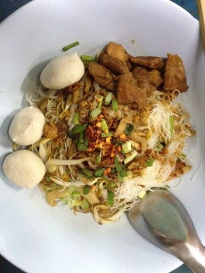 อาหาร หรือ เครื่องดื่ม