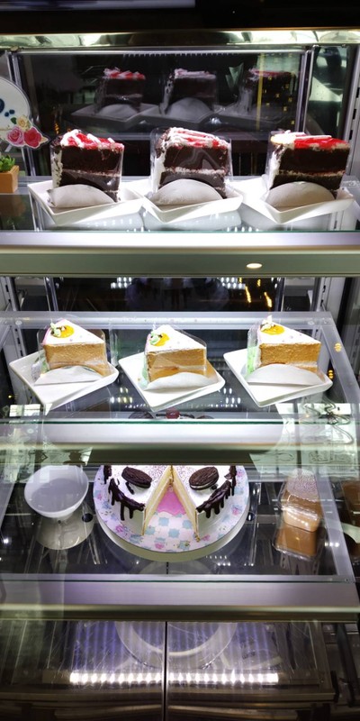 อาหาร หรือ เครื่องดื่ม