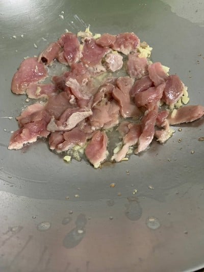 วิธีทำ บล๊อคโคลี่ผัดหมู วิธีทำ บล๊อคโคลี่ผัดหมู