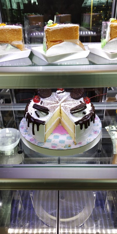 อาหาร หรือ เครื่องดื่ม