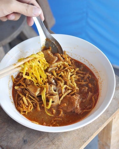 ข้าวซอยแม่มณี