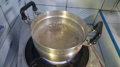 วิธีทำ ต้มยำกุ้งแบบบ้านๆ วิธีทำ ต้มยำกุ้งแบบบ้านๆ