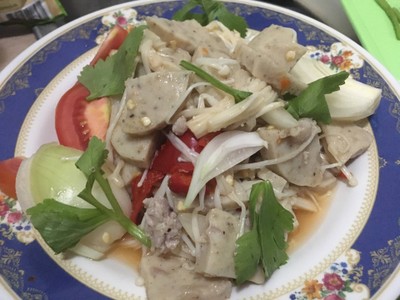 ยำเห็ดเข็มทอง