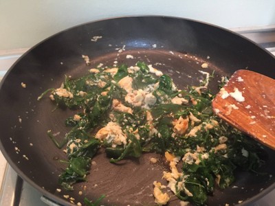 วิธีทำ ตำลึงผัดไข่ วิธีทำ ตำลึงผัดไข่