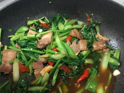 วิธีทำ ผัดคะน้าหมู 