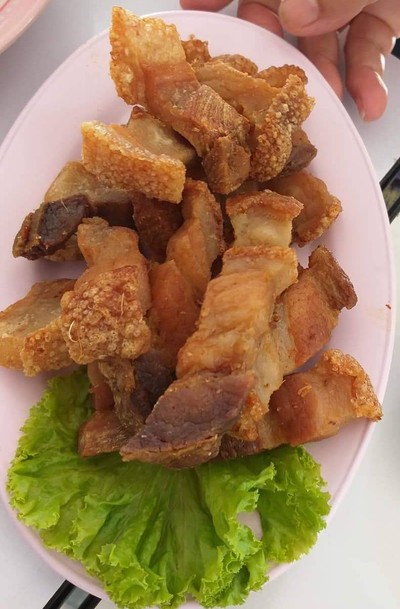 หมูสามชั้นทอดเกลือ