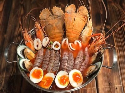เย็นตาโฟกั้งแม่เจริญ (maejaroen seafood.) เยาวราช เย็นตาโฟกั้งแม่เจริญ (maejaroen seafood.) เยาวราช