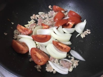 วิธีทำ ผัดวุ้นเส้นผักกาดแก้ว