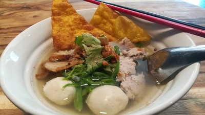 เมนูของร้าน ก๋วยเตี๋ยวบ้านนอก โคราช