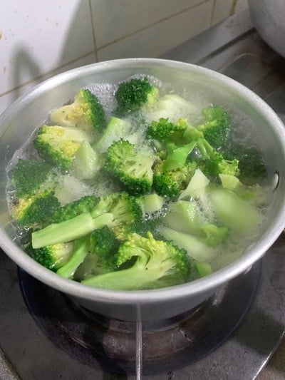 วิธีทำ มาม่าผัดหมู วิธีทำ มาม่าผัดหมู