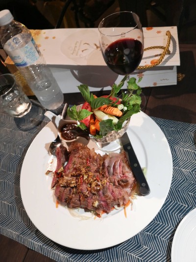 สเต็กเนื้อ