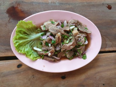 ลาบน้ำตก หมู
