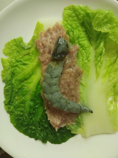 วิธีทำ หมูเด้งพันผักกาดขาว