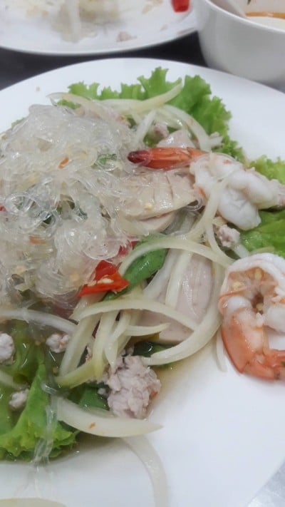 ยำวุ้นเส้น รวมมิตร