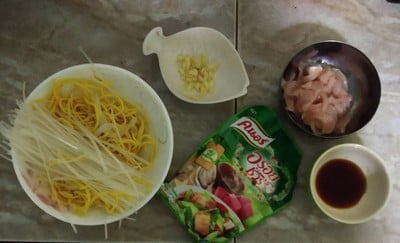 วิธีทำ หมี่เหลืองผัดซีอิ้ว วิธีทำ หมี่เหลืองผัดซีอิ้ว