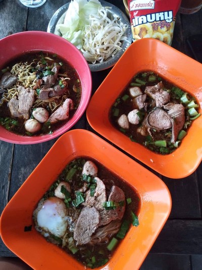 ก๋วยเตี๋ยวเรือน้ำตก