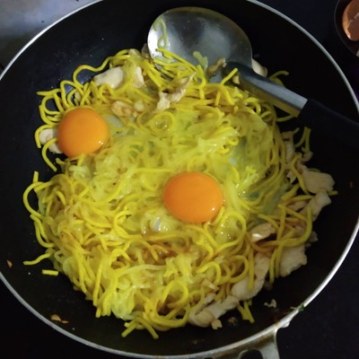 วิธีทำ หมี่เหลืองผัดซีอิ้ว วิธีทำ หมี่เหลืองผัดซีอิ้ว