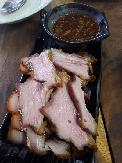 คอหมูย่าง