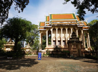 บรรยากาศ อาคารพิพิธภัณฑ์บริขารพระอาจารย์มั่น ภูริทัตตเถระ