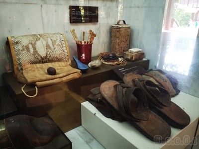 บรรยากาศ อาคารพิพิธภัณฑ์บริขารพระอาจารย์มั่น ภูริทัตตเถระ