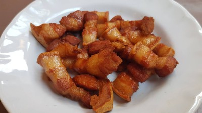 หมูสามชั้นทอดน้ำปลา