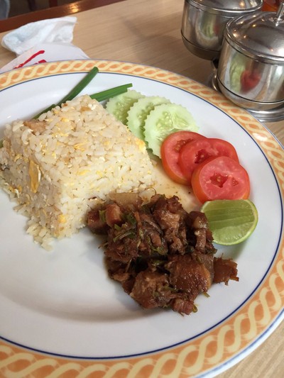 ข้าวผัดปลาเค็ม