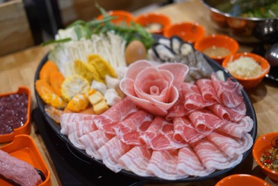 ชาบูอู๊ดเป็นต่อ ภูเก็ต