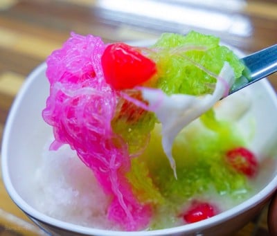 เมนูของร้าน บัวลอยกำแพงดิน กำแพงดิน